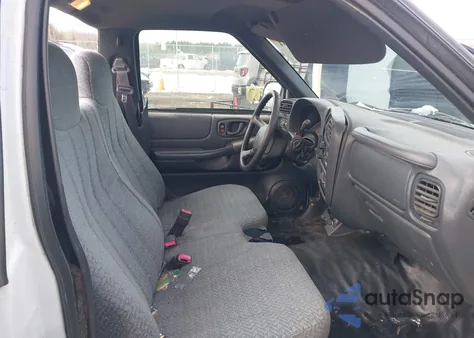 1999 Chevrolet S-10 z USA, uszkodzony, nr VIN 1GCCS14XXX8108934